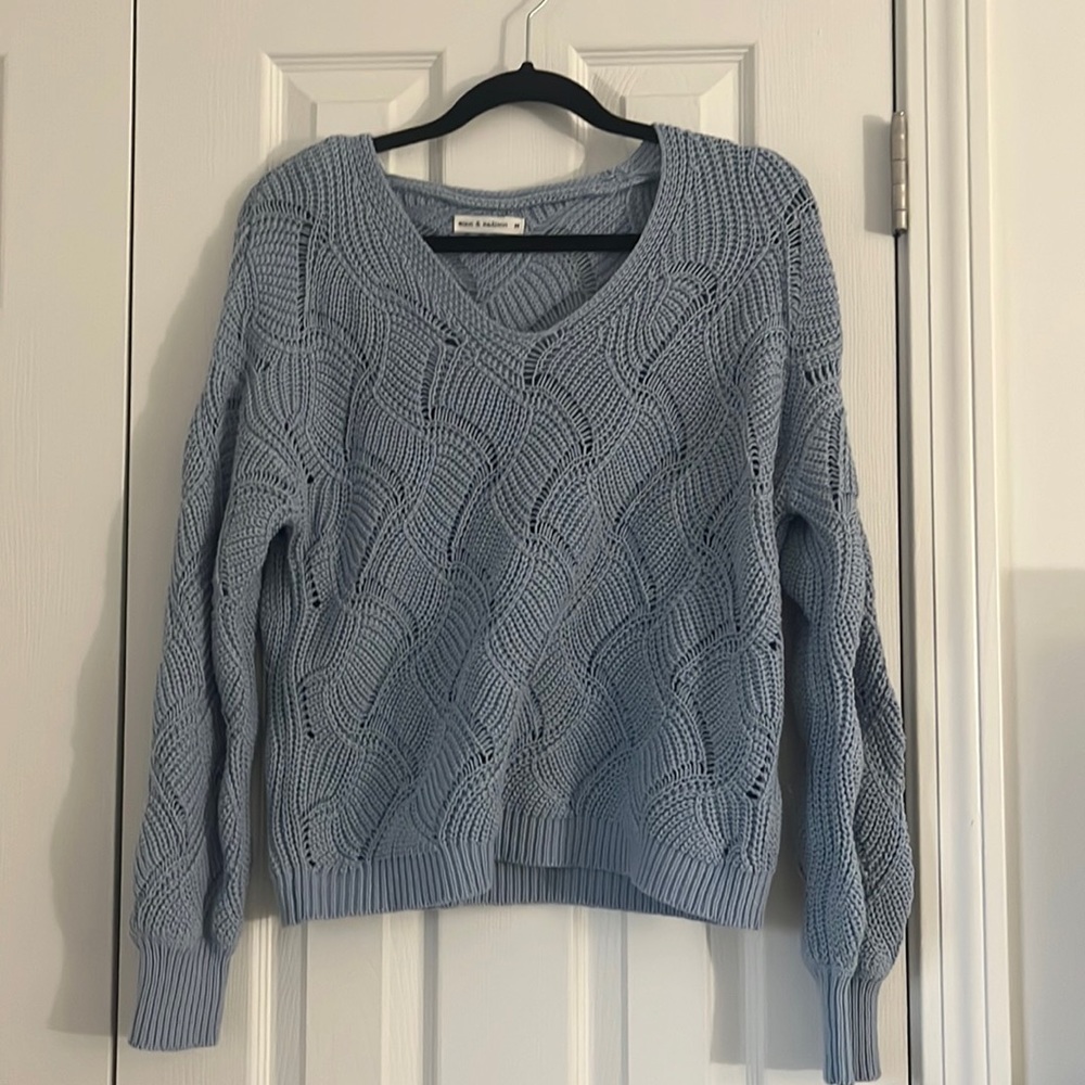 Sweater Size M